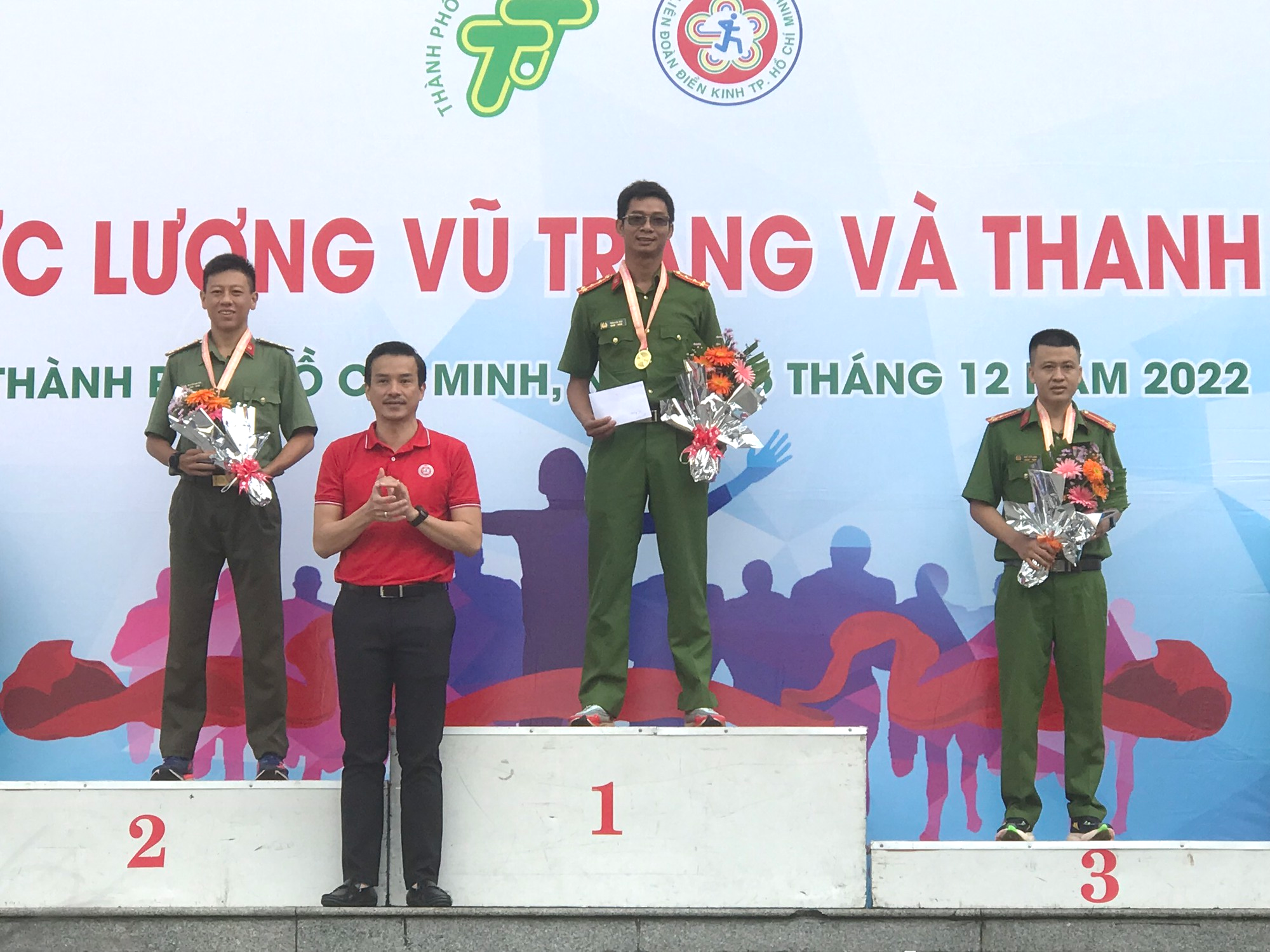 S&ocirc;i nổi giải Việt d&atilde; Lực lượng vũ trang v&agrave; thanh ni&ecirc;n TP HCM - Ảnh 8.