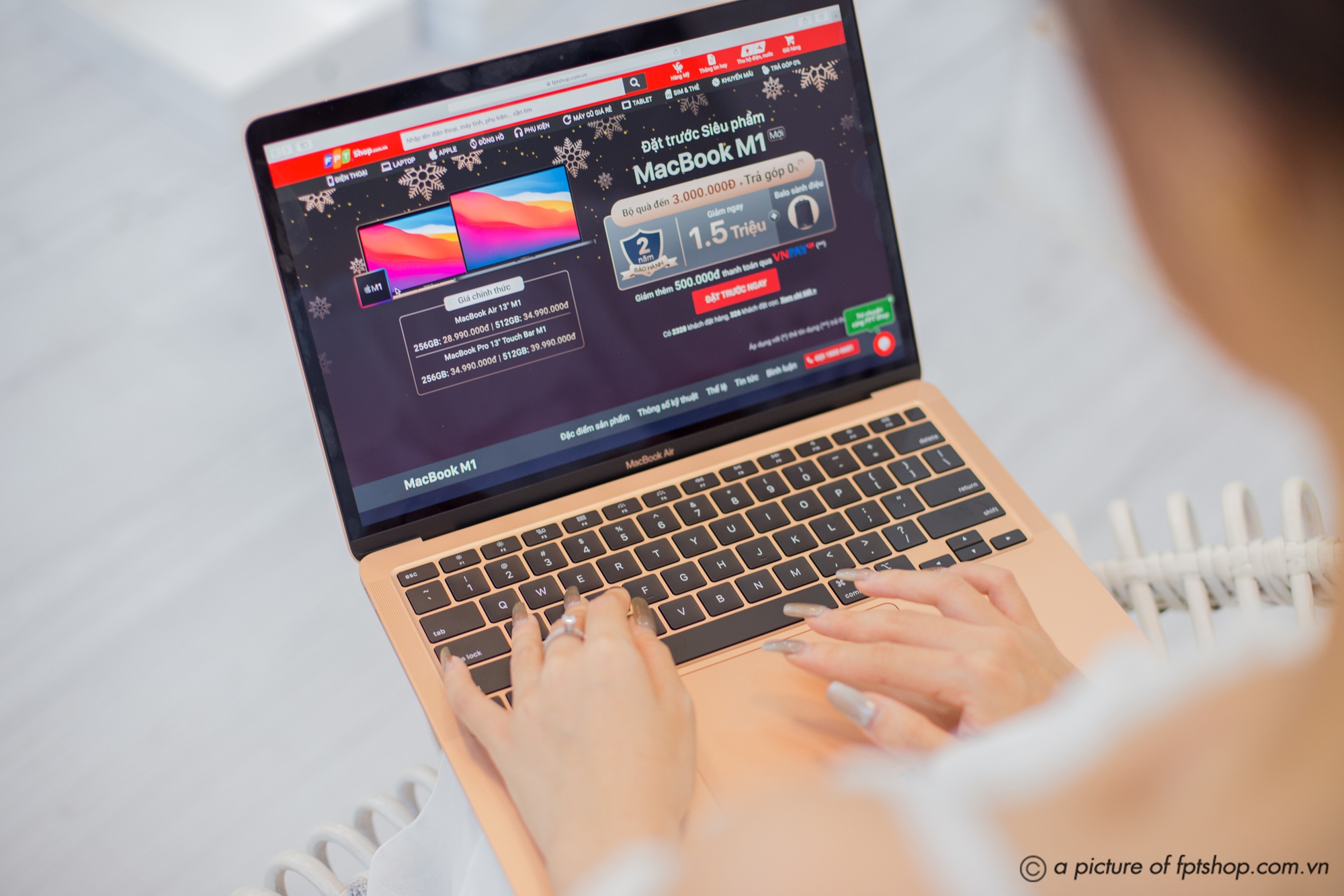 Macbook ở thị trường Việt Nam b&aacute;n rẻ hơn ở Mỹ - Ảnh 1.