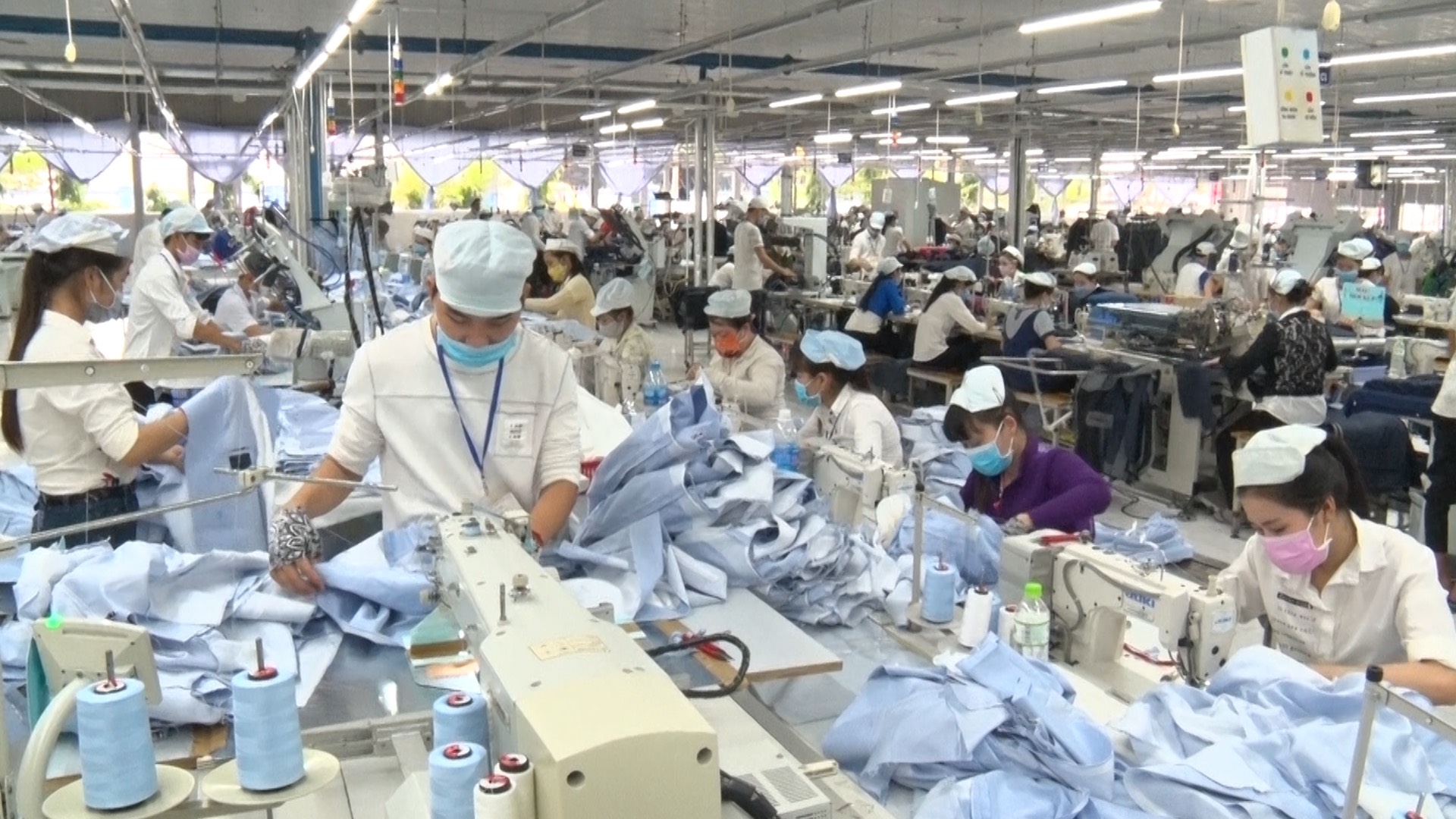 Bất ngờ mức thưởng Tết ở Cần Thơ và Hậu Giang
