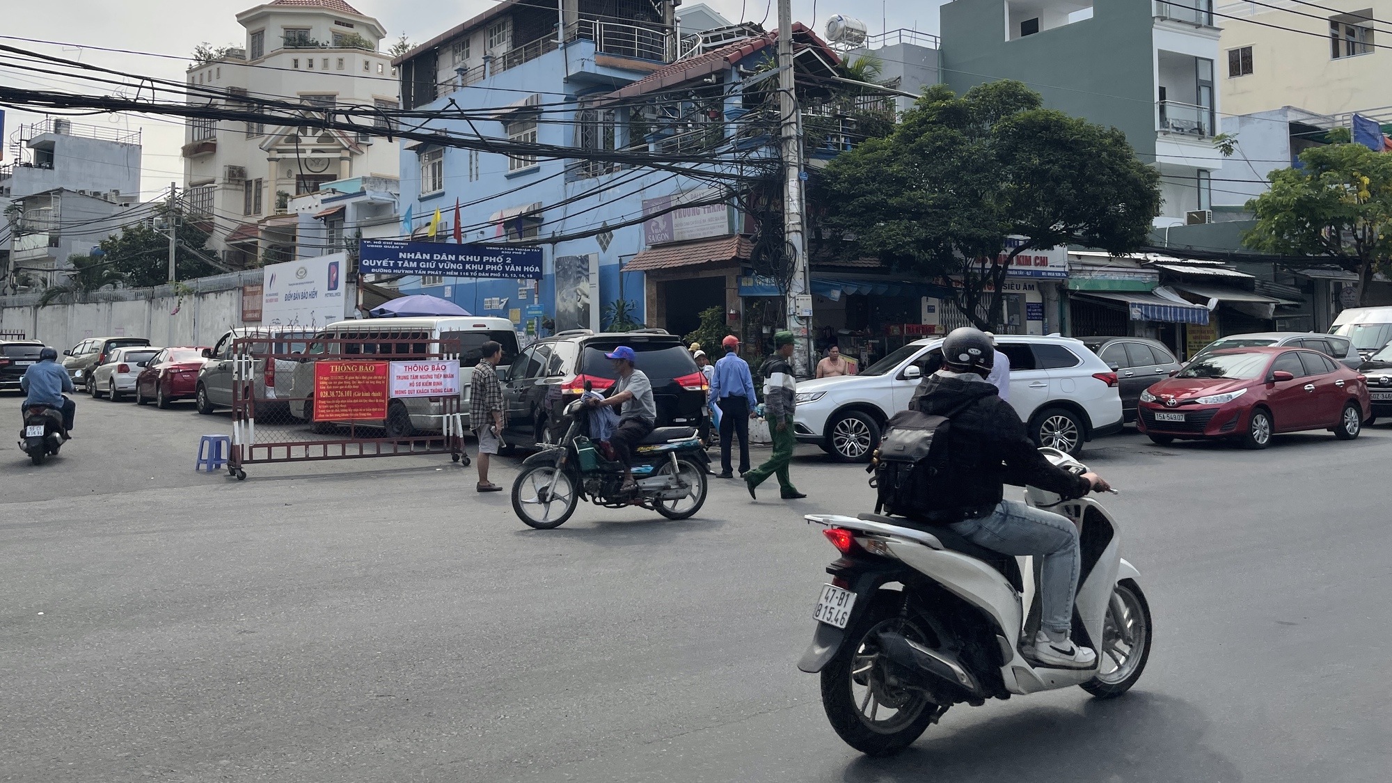 Giải tỏa ùn ứ ở trung tâm đăng kiểm