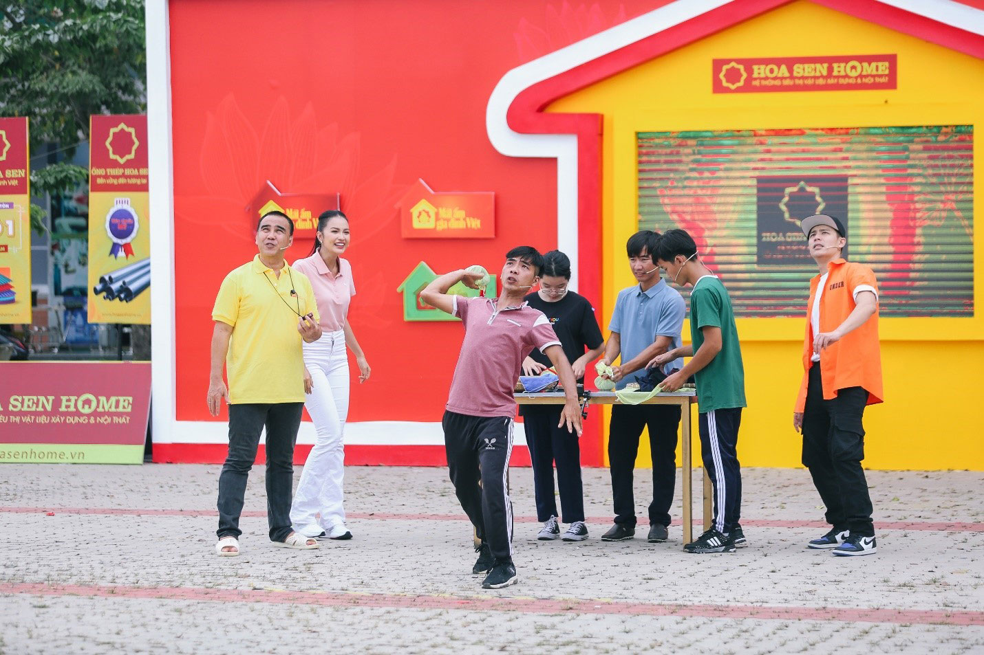 B&Igrave;NH CHỌN GIẢI MAI V&Agrave;NG LẦN THỨ 28 - HẠNG MỤC CHƯƠNG TR&Igrave;NH TRUYỀN H&Igrave;NH: C&aacute;c ứng vi&ecirc;n đều xứng đ&aacute;ng - Ảnh 4.