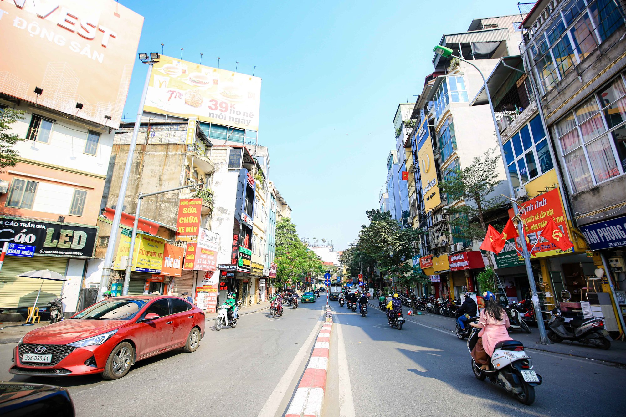 BẢN H&Ugrave;NG CA H&Agrave; NỘI - ĐIỆN BI&Ecirc;N PHỦ TR&Ecirc;N KH&Ocirc;NG (*): Những v&ugrave;ng đất thay da đổi thịt - Ảnh 2.