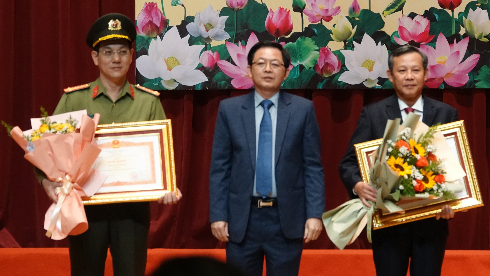 Thủ tướng tặng bằng khen cho Công an tỉnh Bình Định và Bí thư Thị ủy Hoài Nhơn