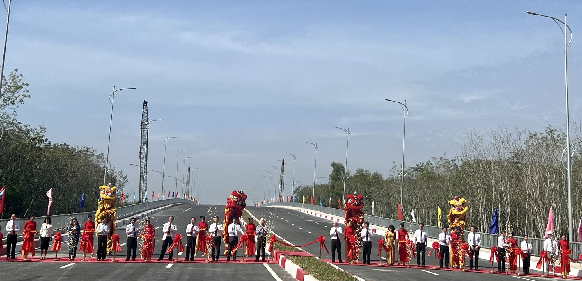 Bình Dương, Tây Ninh tổ chức khánh thành dự án giao thông quan trọng - Ảnh 1.