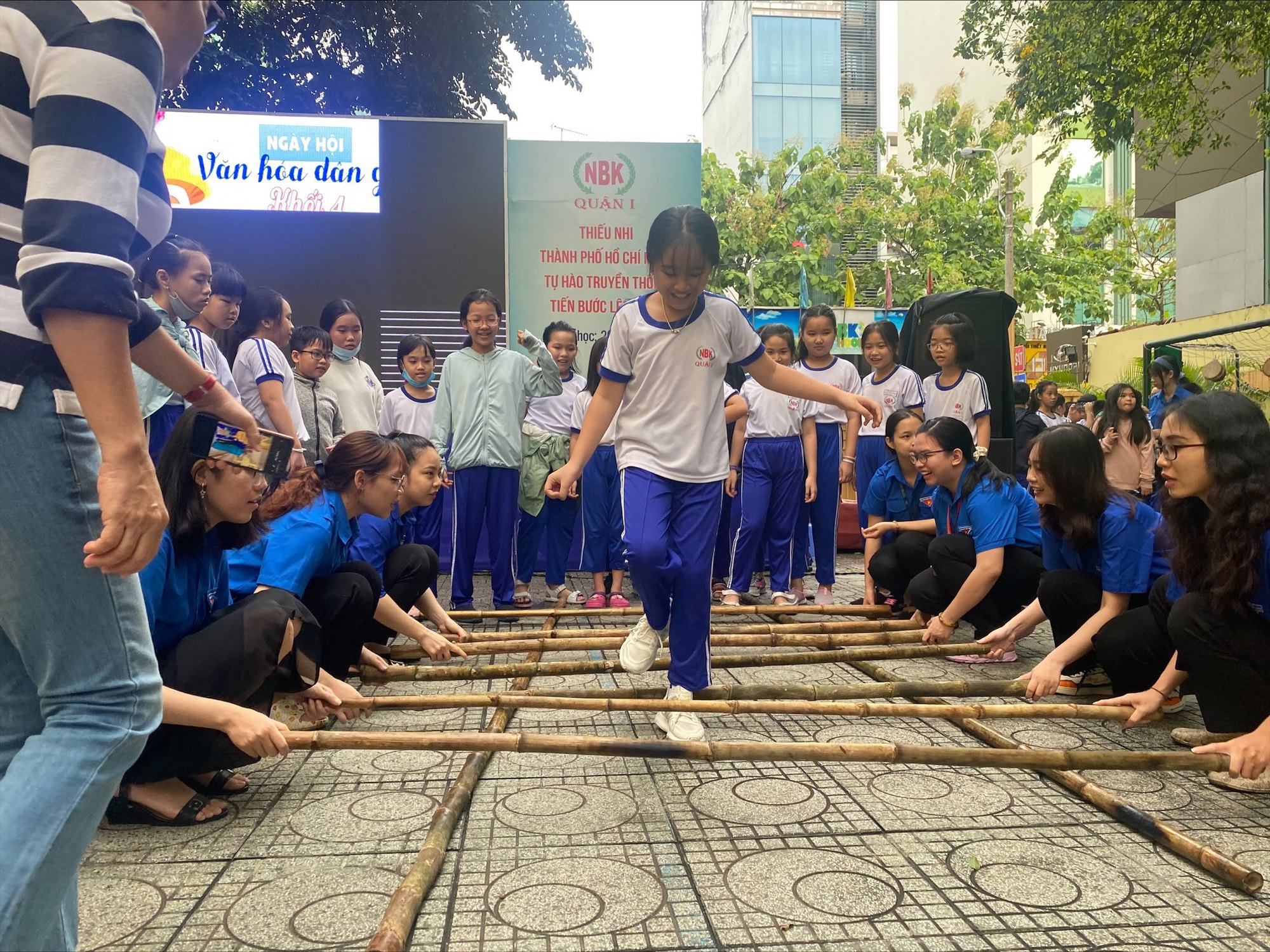 Học hoạt động trải nghiệm... trên giấy