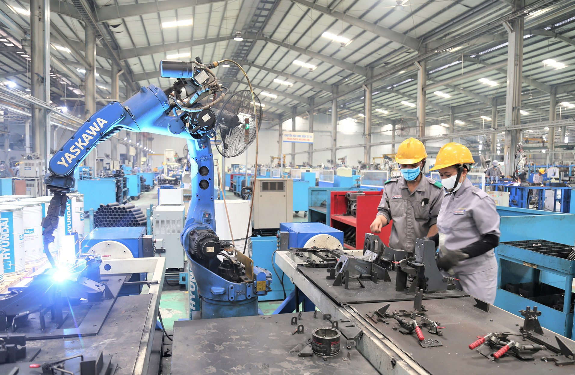 Cơ hội nào cho lao động mất việc, thiếu việc?