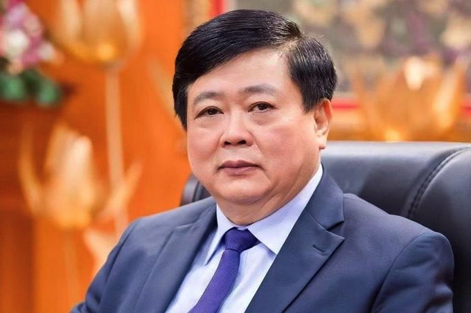 Vinh danh nhà thơ thế giới là câu chuyện khôi hài, nhảm nhí - Ảnh 2.