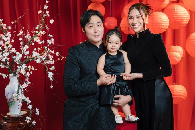 Những vụ ly hôn gây sốc showbiz Việt 2022 - Ảnh 3.