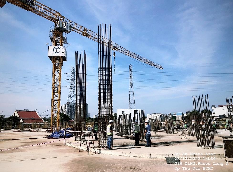 Chuyển động c&ugrave;ng tuyến Metro số 1, Metro Star ho&agrave;n th&agrave;nh đ&oacute;ng nắp hầm  - Ảnh 2.