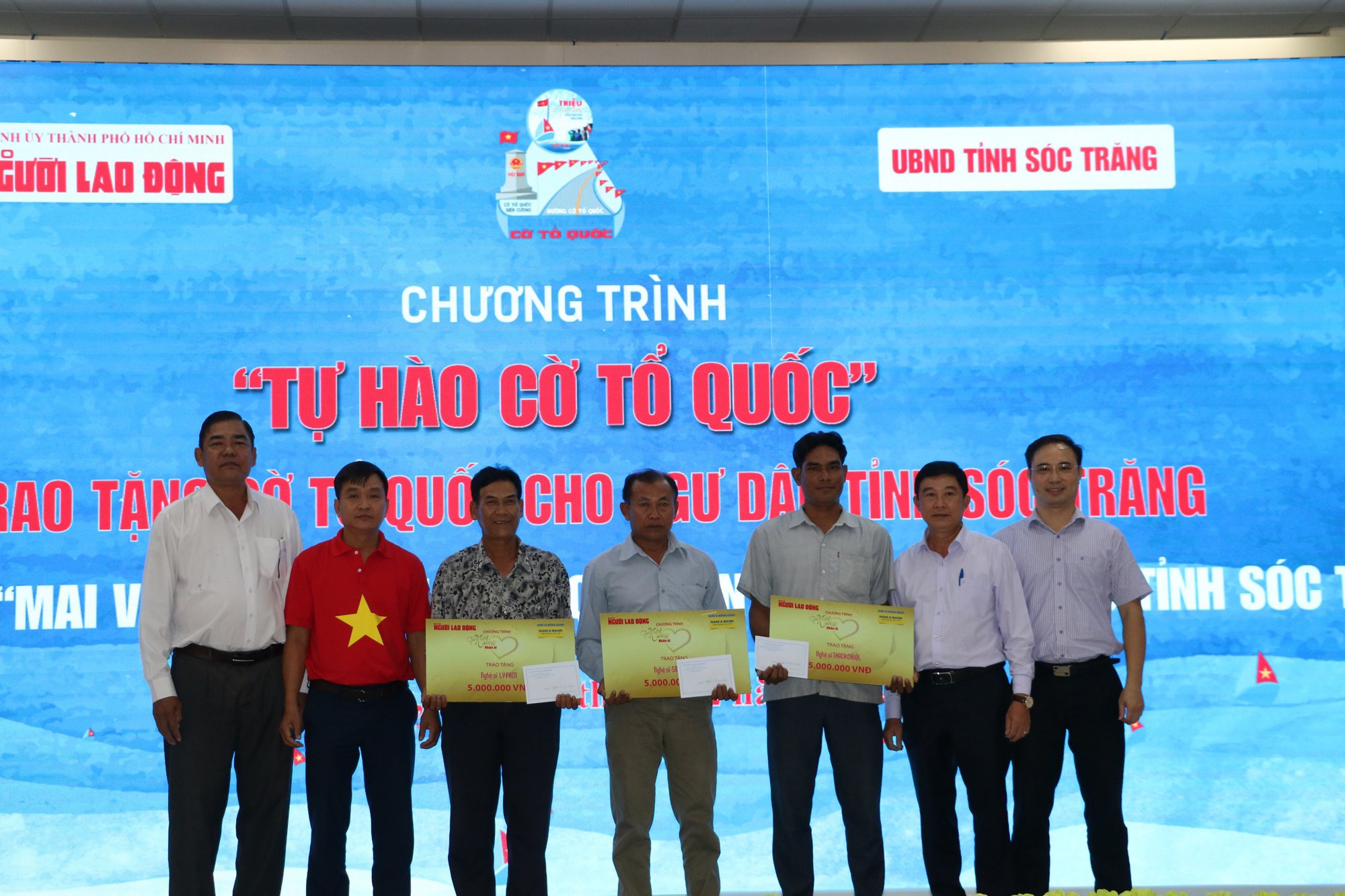 Cờ Tổ quốc và Mai Vàng nhân ái đến với Sóc Trăng - Ảnh 7.