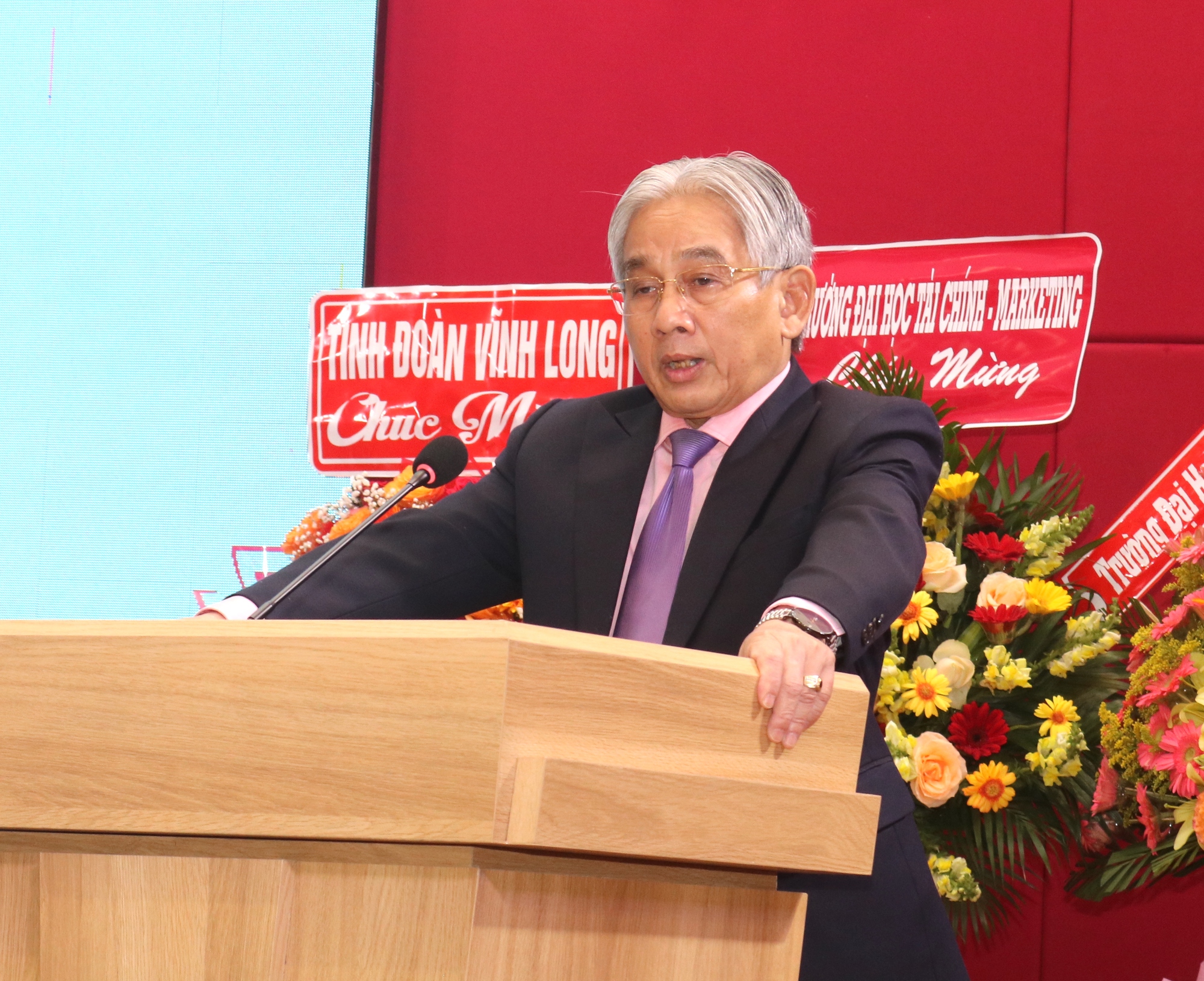 Trường ĐH Cửu Long nhận giấy chứng nhận kiểm định chất lượng 7 chương tr&igrave;nh đ&agrave;o tạo - Ảnh 1.