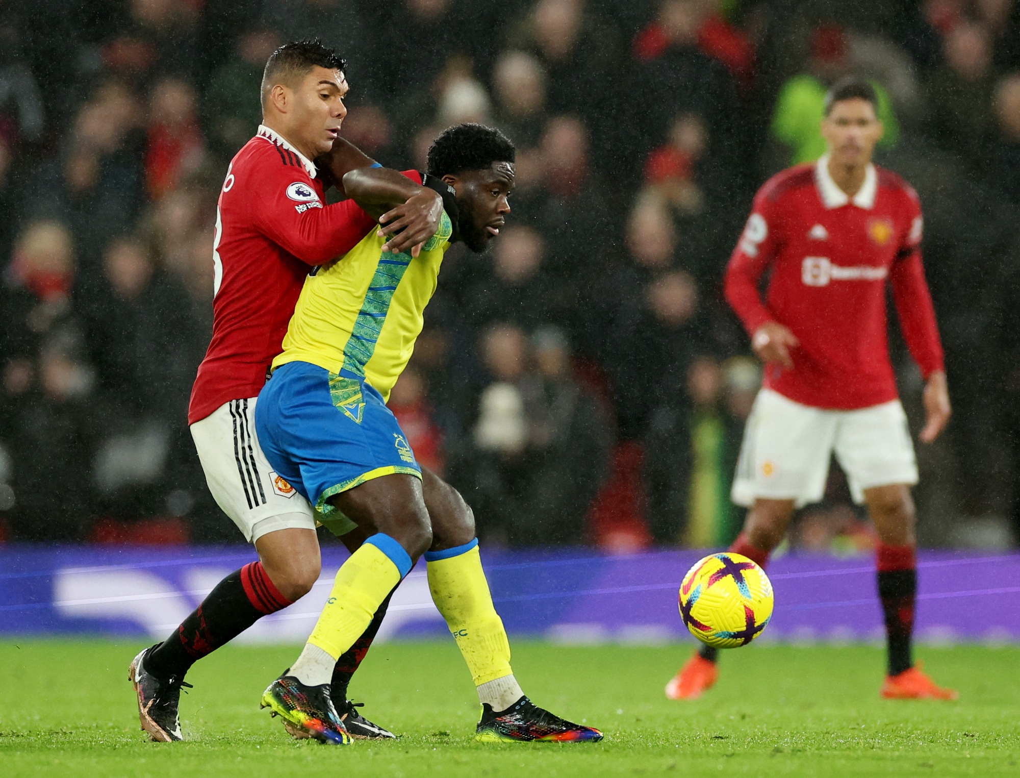 Man United, Chelsea thắng tưng bừng, bay cao giải Ngoại hạng Anh - Ảnh 1.