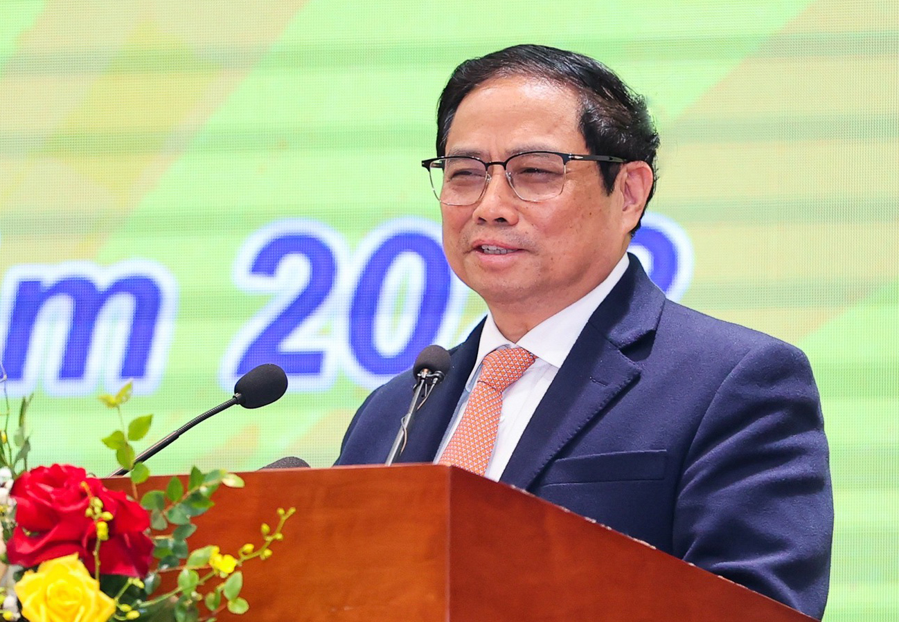 Thủ tướng: Kiên quyết không để thiếu vốn cho nhu cầu chính đáng của người dân và doanh nghiệp