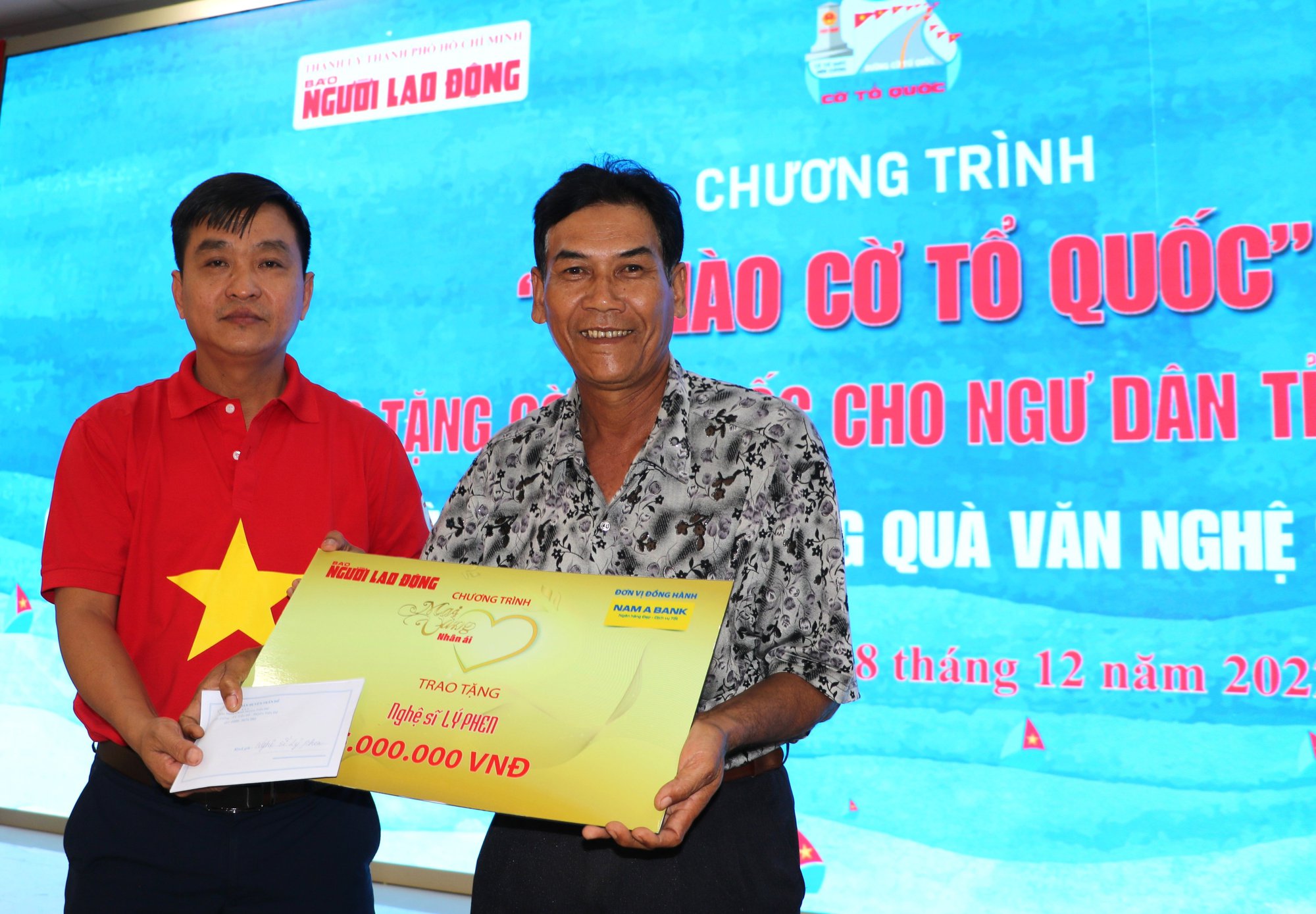 Cờ Tổ quốc và Mai Vàng nhân ái đến với Sóc Trăng - Ảnh 8.