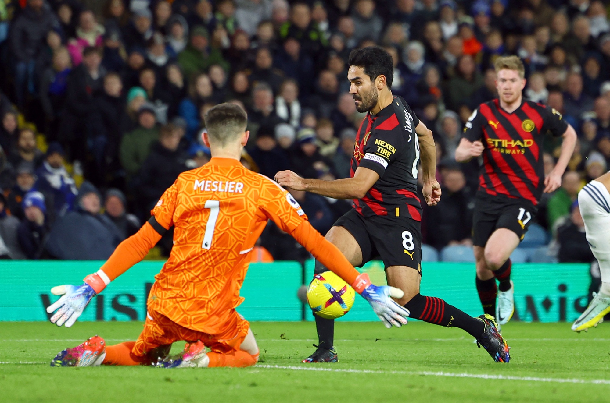 Haaland b&ugrave;ng nổ 20 b&agrave;n, Man City mạnh mẽ đ&ograve;i ng&ocirc;i nh&igrave; Ngoại hạng Anh - Ảnh 2.