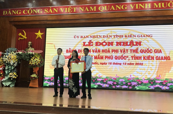 Nghề làm nước mắm ở Phú Quốc được vinh danh