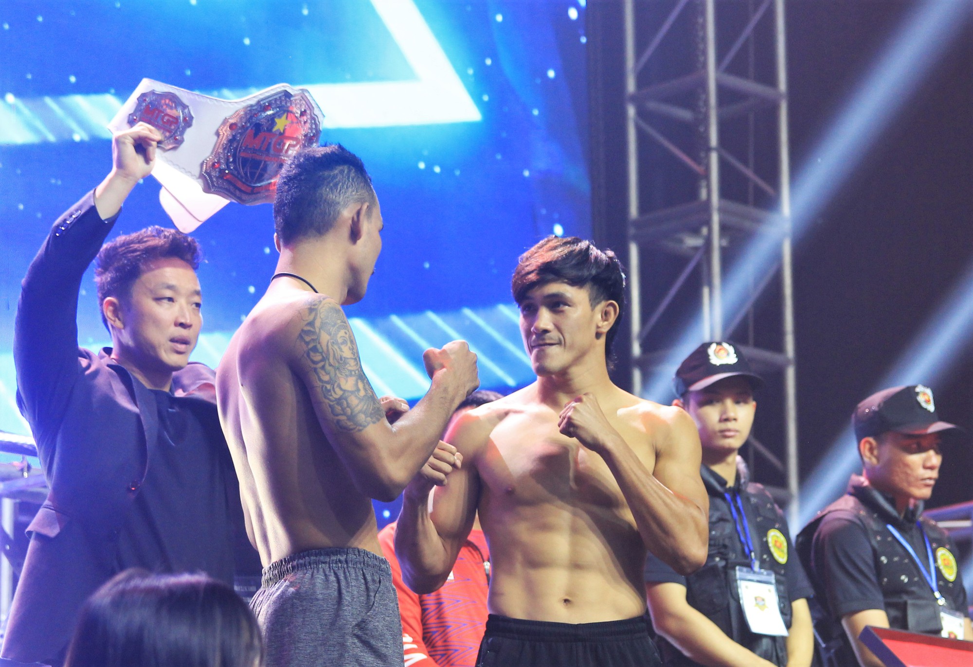 "Độc cô cầu bại" - Duy Nhất thượng đài ở Muay Thai Grand Prix