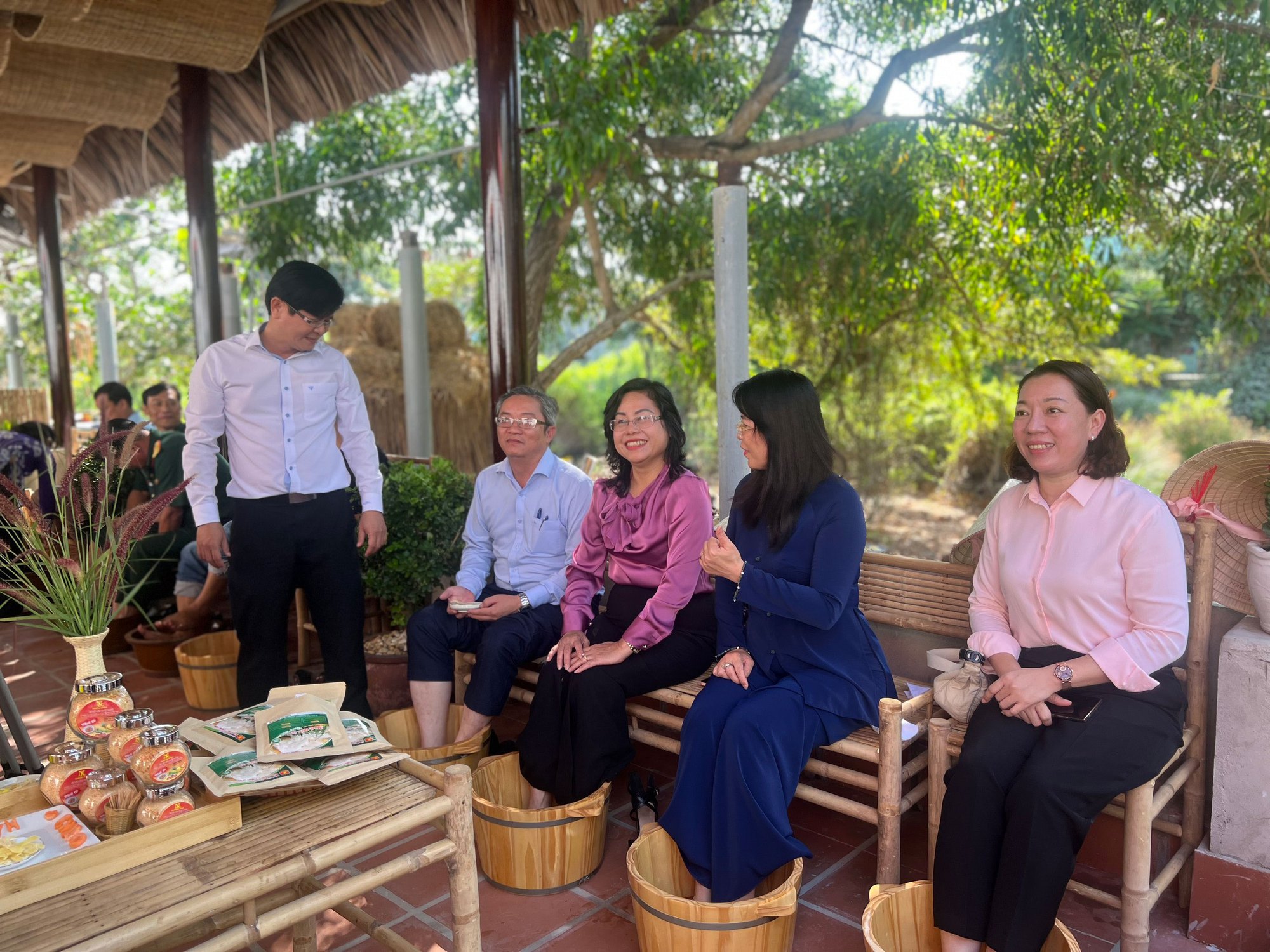 Du lịch Tết dương lịch k&eacute;n kh&aacute;ch - Ảnh 1.
