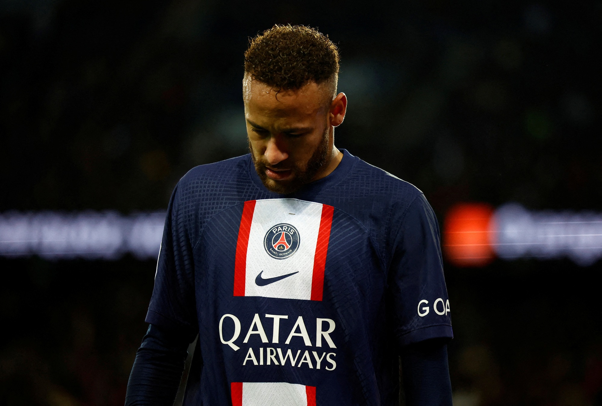 HLV Galtier nói gì về tấm thẻ đỏ của Neymar?