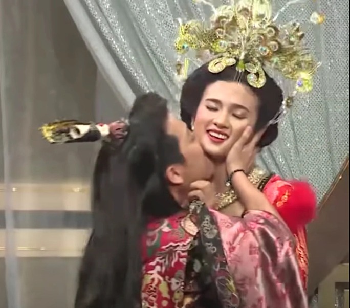 Trường Giang bị &ldquo;n&eacute;m đ&aacute;&rdquo; v&igrave; v&ocirc; duy&ecirc;n trong 2 ng&agrave;y 1 đ&ecirc;m - Ảnh 8.