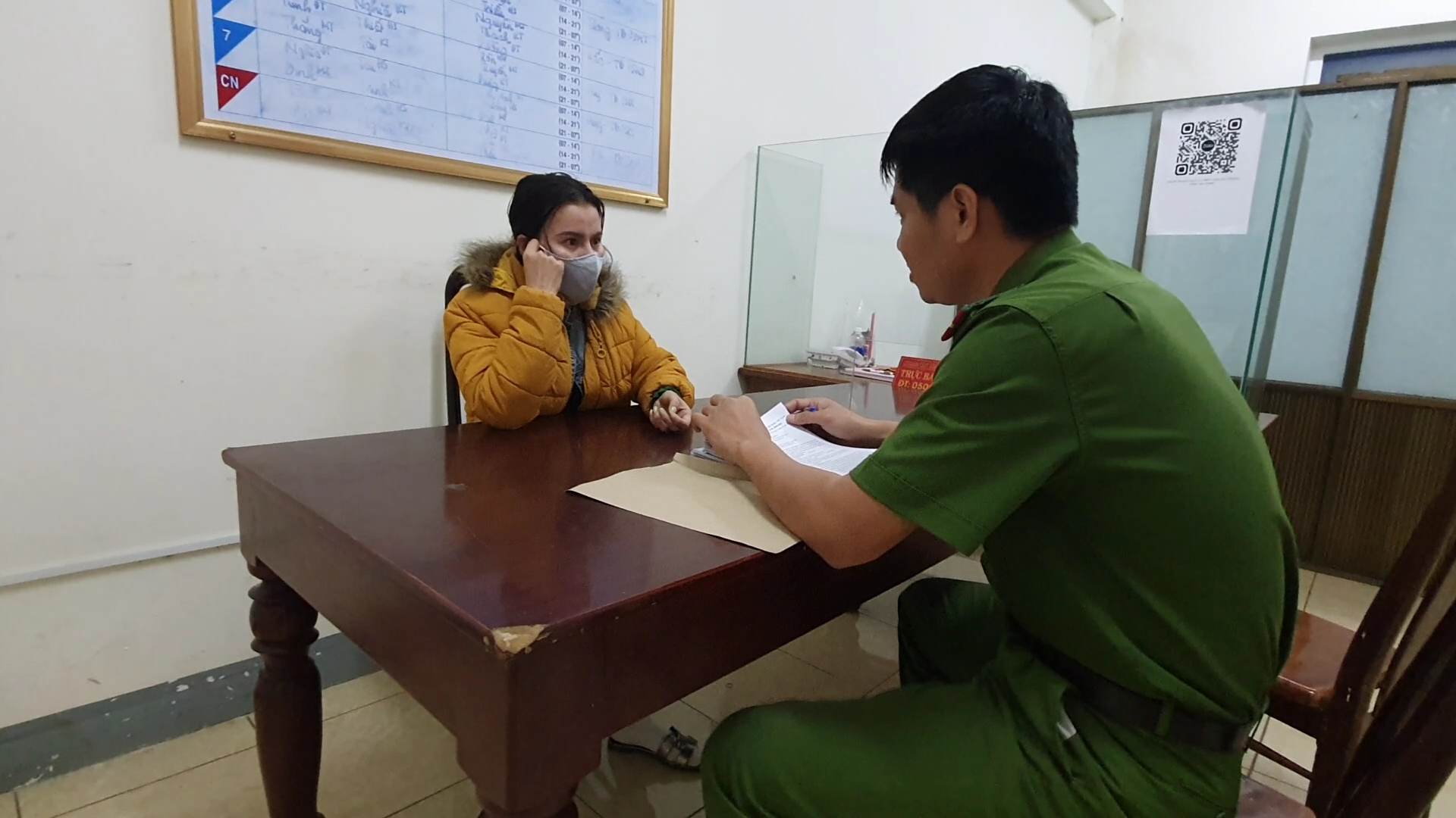 Công an cấm đối tượng Hà Thị Trang đi khỏi nơi cư trú