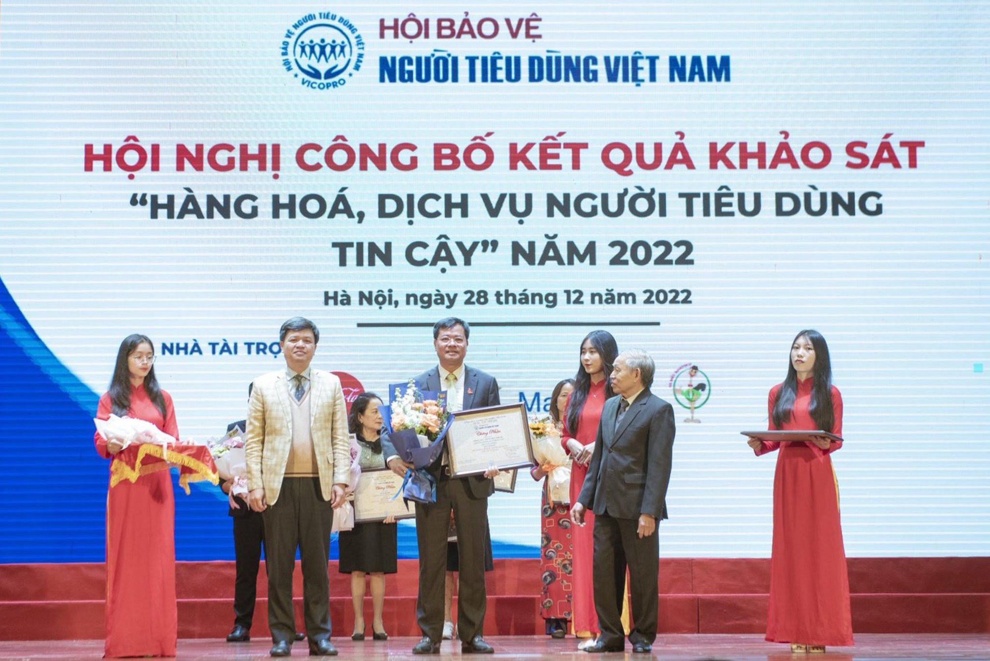 Vissan đón nhận danh hiệu Top 50 hàng hóa, dịch vụ người tiêu dùng tin cậy