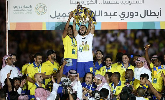Ronaldo ch&iacute;nh thức gia nhập Al-Nassr với hợp đồng khủng 350 triệu bảng - Ảnh 3.