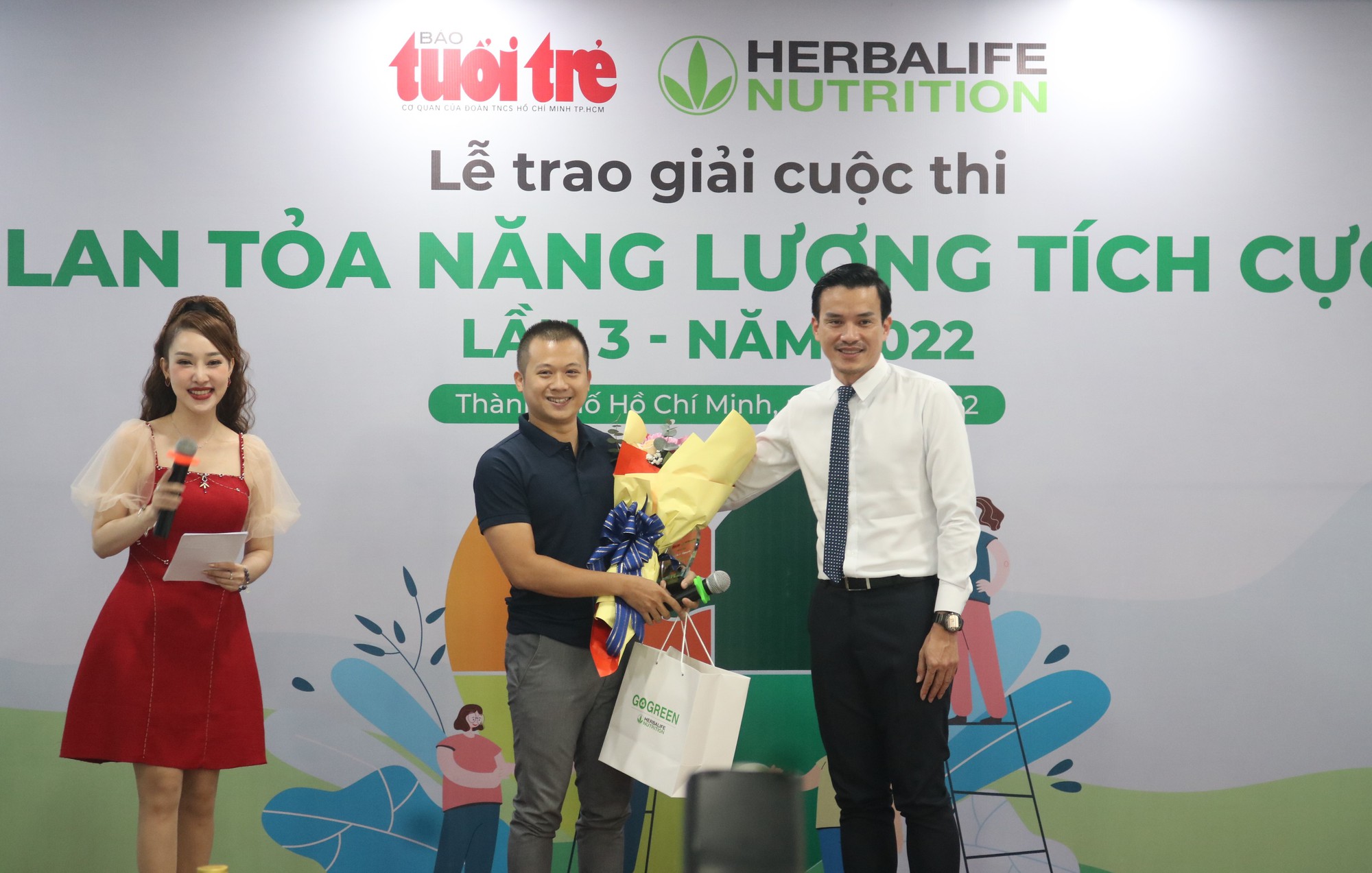 Clip "Đạp xe trồng cây" đoạt giải nhất cuộc thi "Lan tỏa năng lượng tích cực"