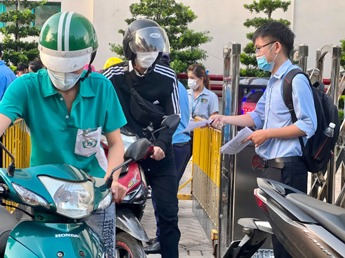 Có việc, sao không nhận?