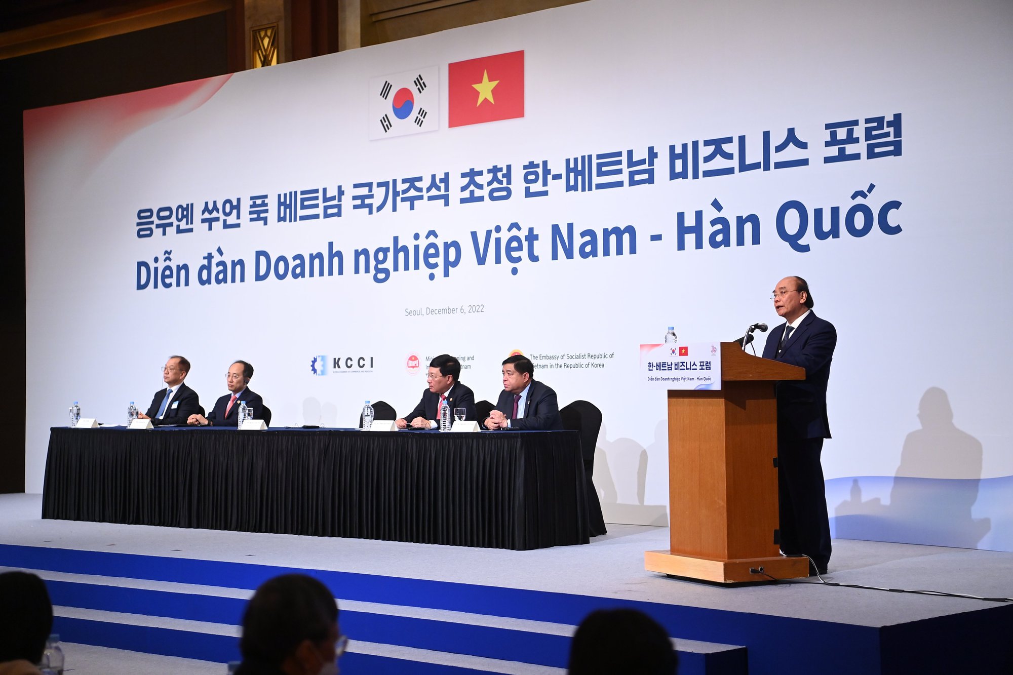 Chủ tịch nước: Hợp t&aacute;c doanh nghiệp Việt - H&agrave;n sẽ mang đến luồng sinh kh&iacute; mới - Ảnh 1.