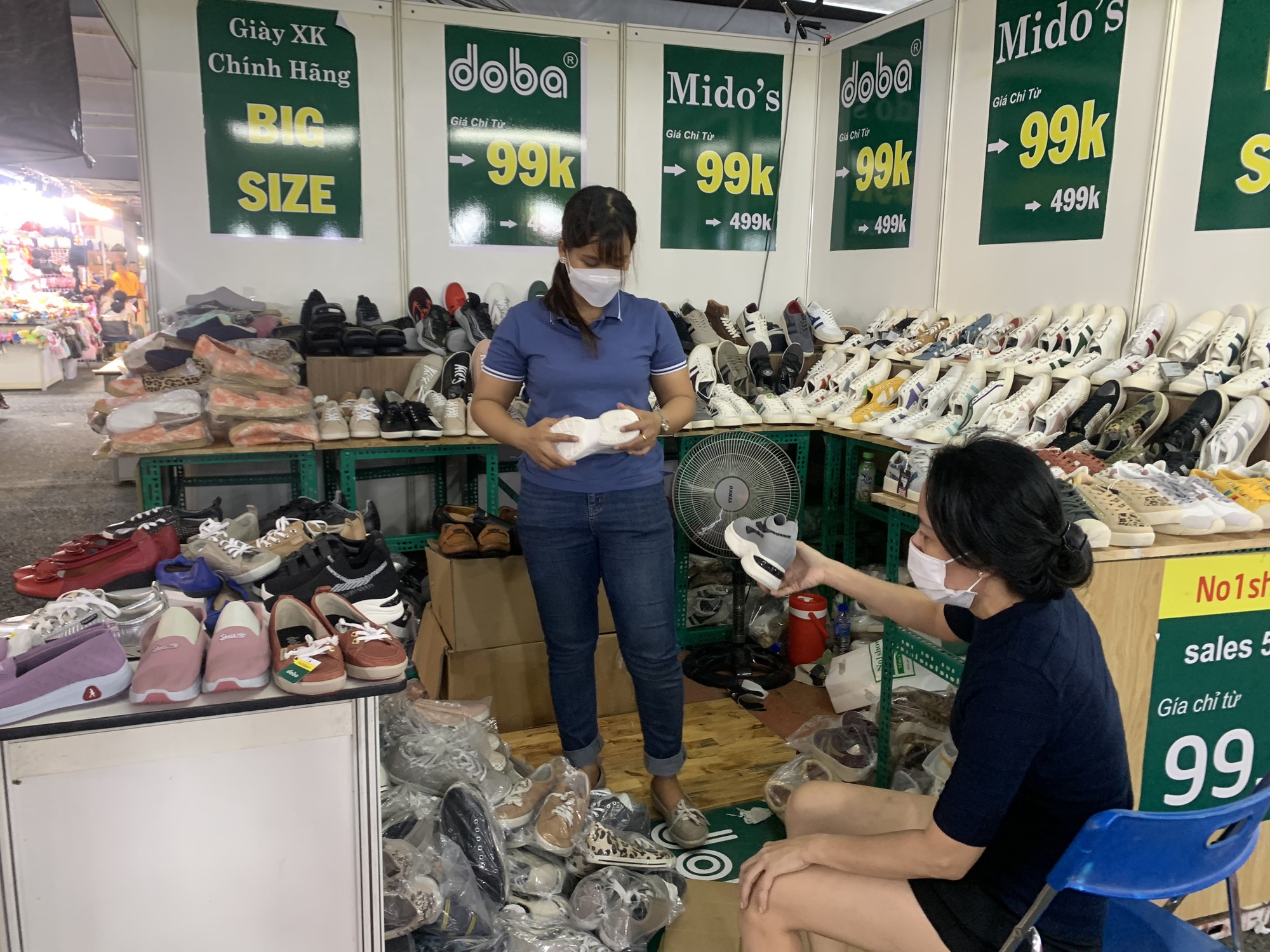 Nhiều khuyến m&atilde;i hấp dẫn tại Hội chợ X&uacute;c tiến ti&ecirc;u d&ugrave;ng TP HCM  - Ảnh 2.