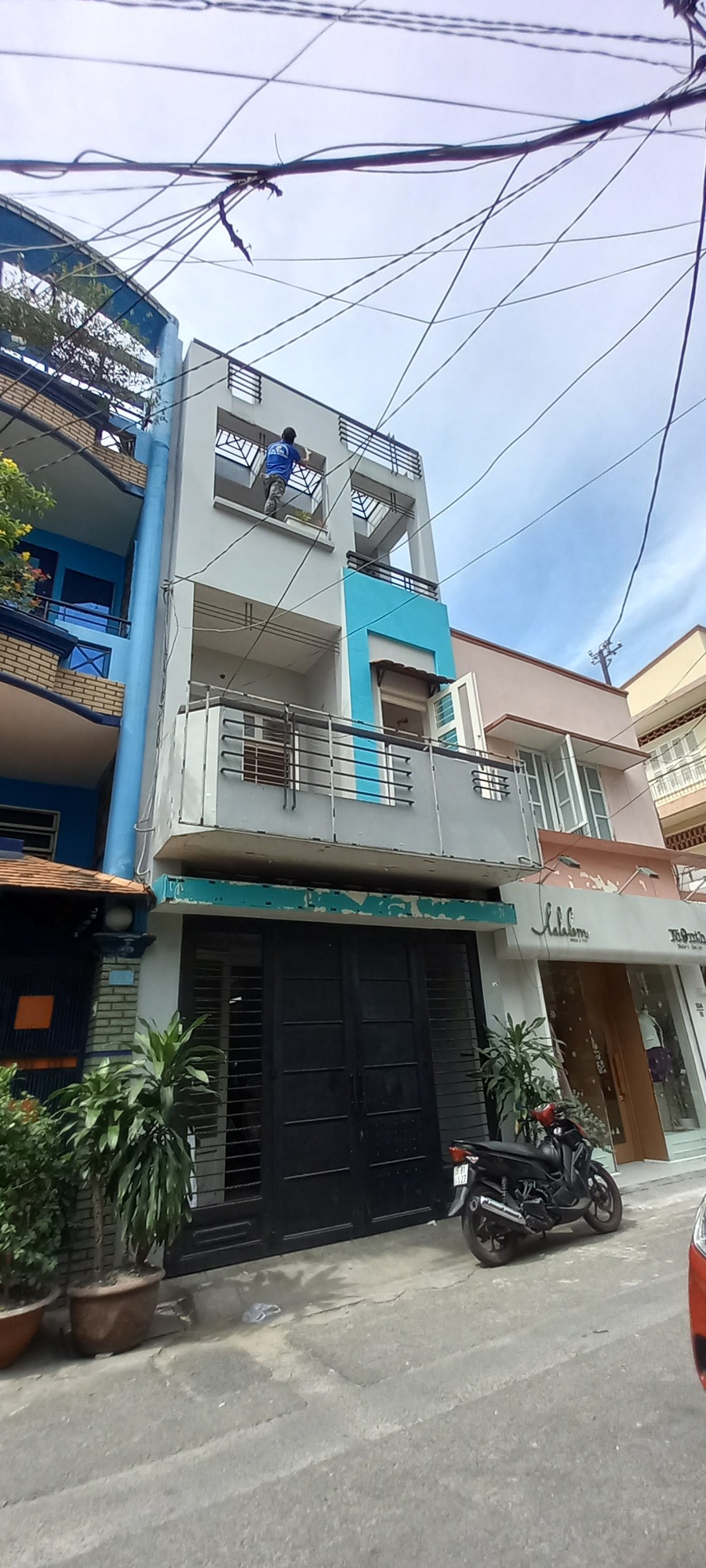 Cận cảnh trung t&acirc;m thẩm mỹ khiến c&ocirc; g&aacute;i l&agrave;m đẹp tử vong ở Ph&uacute; Nhuận - Ảnh 3.