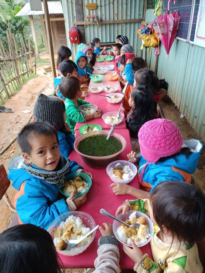 Nặng tình suất cơm nuôi em - Ảnh 3.