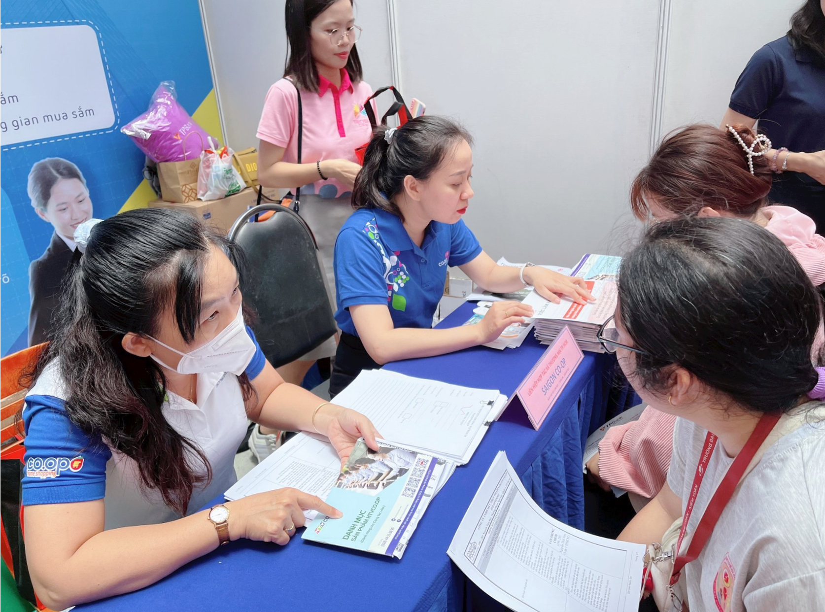 TP HCM cần 25.000 lao động trong tháng cuối năm