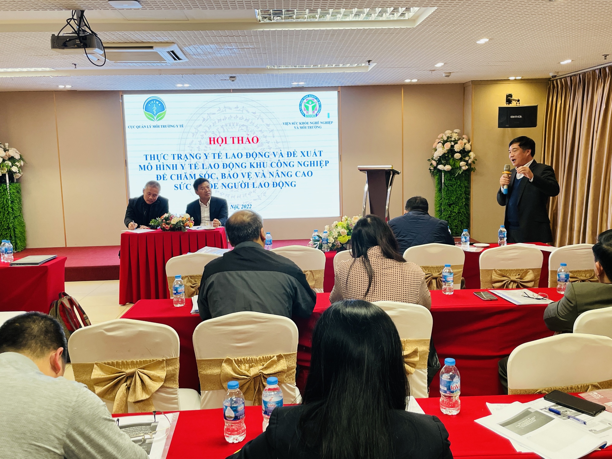 Đề xuất m&ocirc; h&igrave;nh y tế khu c&ocirc;ng nghiệp chăm s&oacute;c sức khỏe người lao động - Ảnh 1.