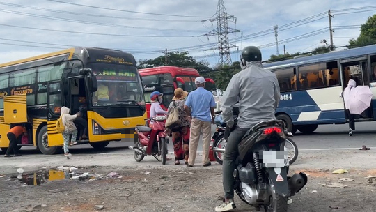 Cảnh tượng khó tin trên Quốc lộ 1