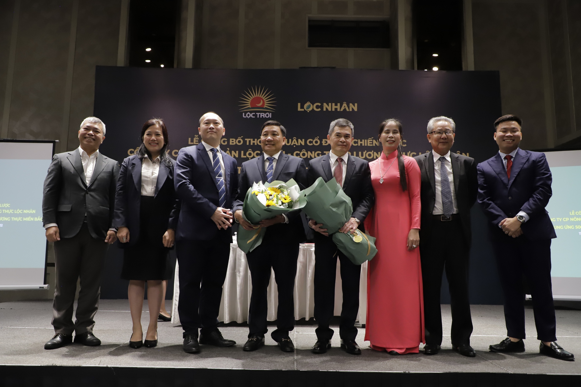 Lộc Trời cung ứng nửa triệu tấn gạo cho Tổng c&ocirc;ng ty Lương thực miền Bắc - Ảnh 1.
