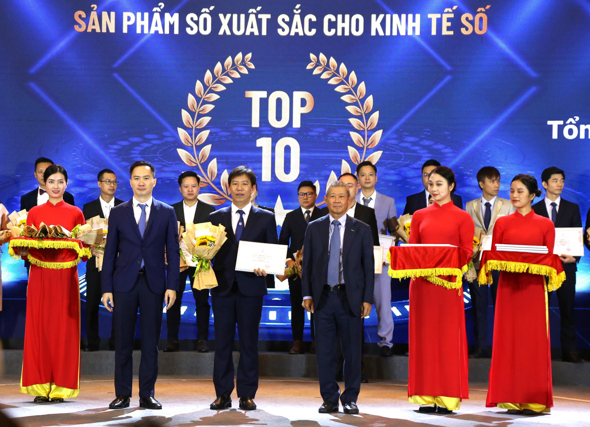 EVNCPC có 2 sản phẩm được trao giải thưởng công nghệ số - Ảnh 2.