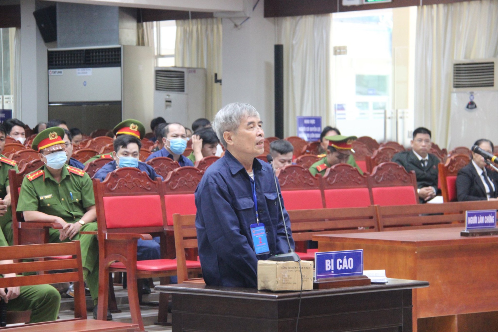 Hai “ông trùm” buôn lậu 200 triệu lít xăng lãnh 16-17 năm tù - Ảnh 4.