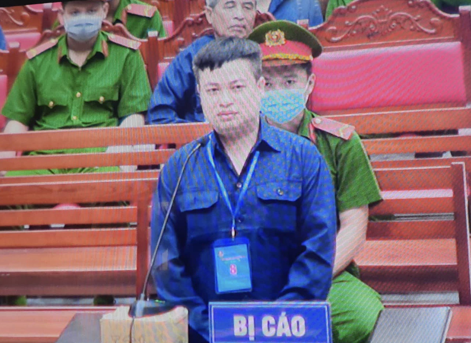 Hai “ông trùm” buôn lậu 200 triệu lít xăng lãnh 16-17 năm tù - Ảnh 2.