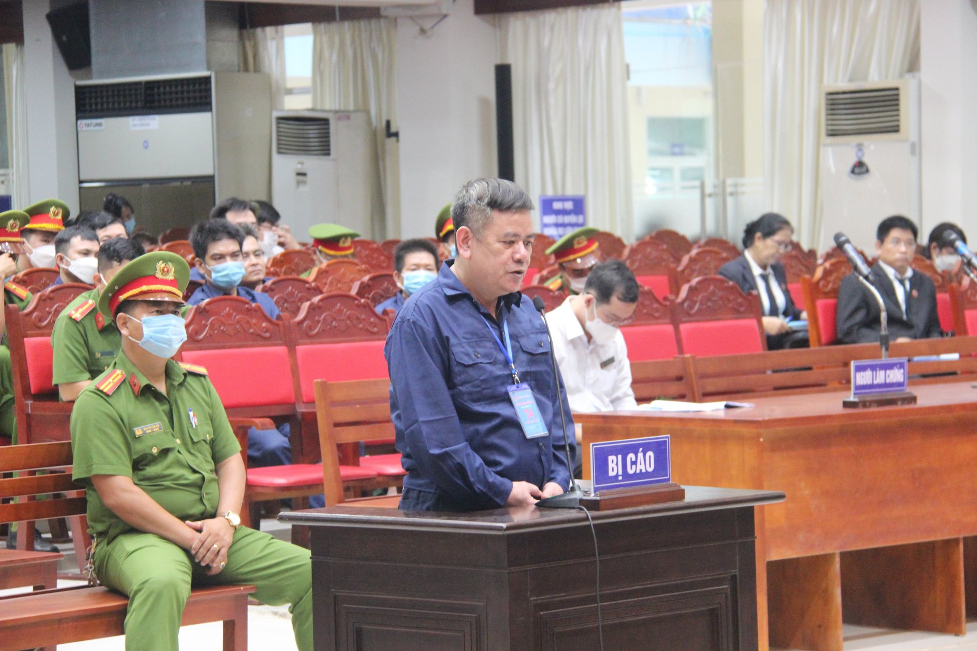 Hai “ông trùm” buôn lậu 200 triệu lít xăng lãnh 16-17 năm tù - Ảnh 6.