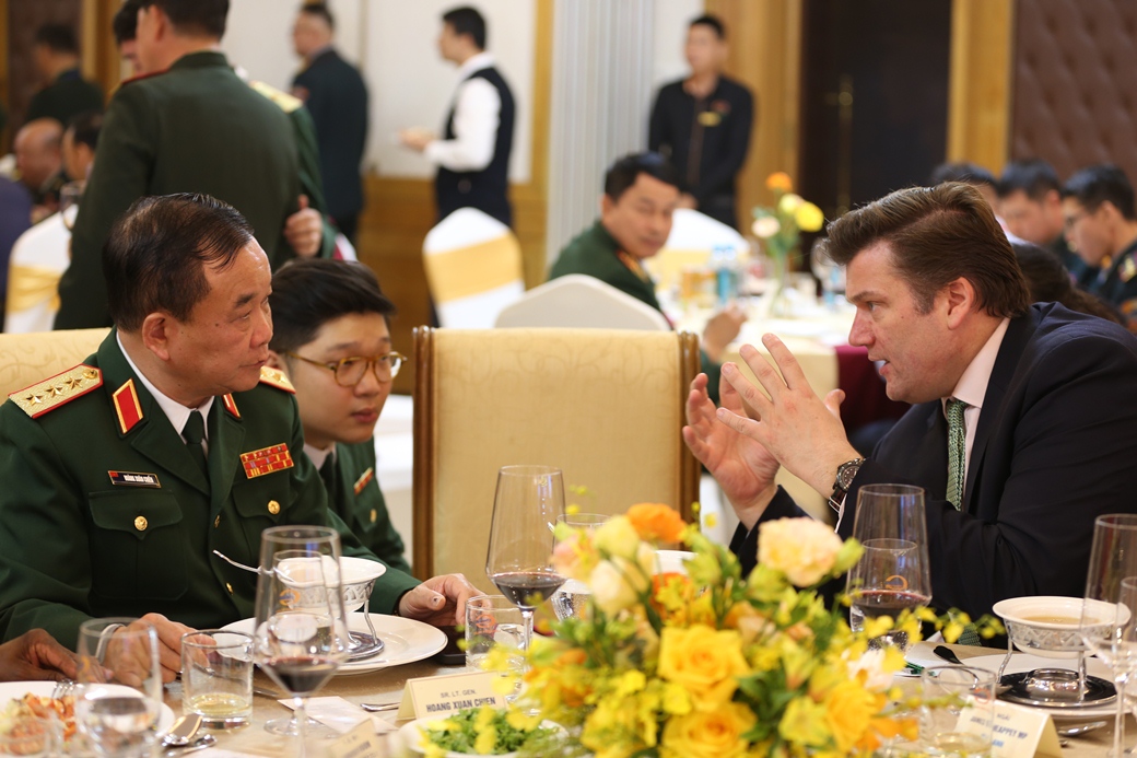 Anh, Ấn Độ nhiều kỳ vọng khi tham dự Triển l&atilde;m Quốc ph&ograve;ng quốc tế Việt Nam - Ảnh 3.