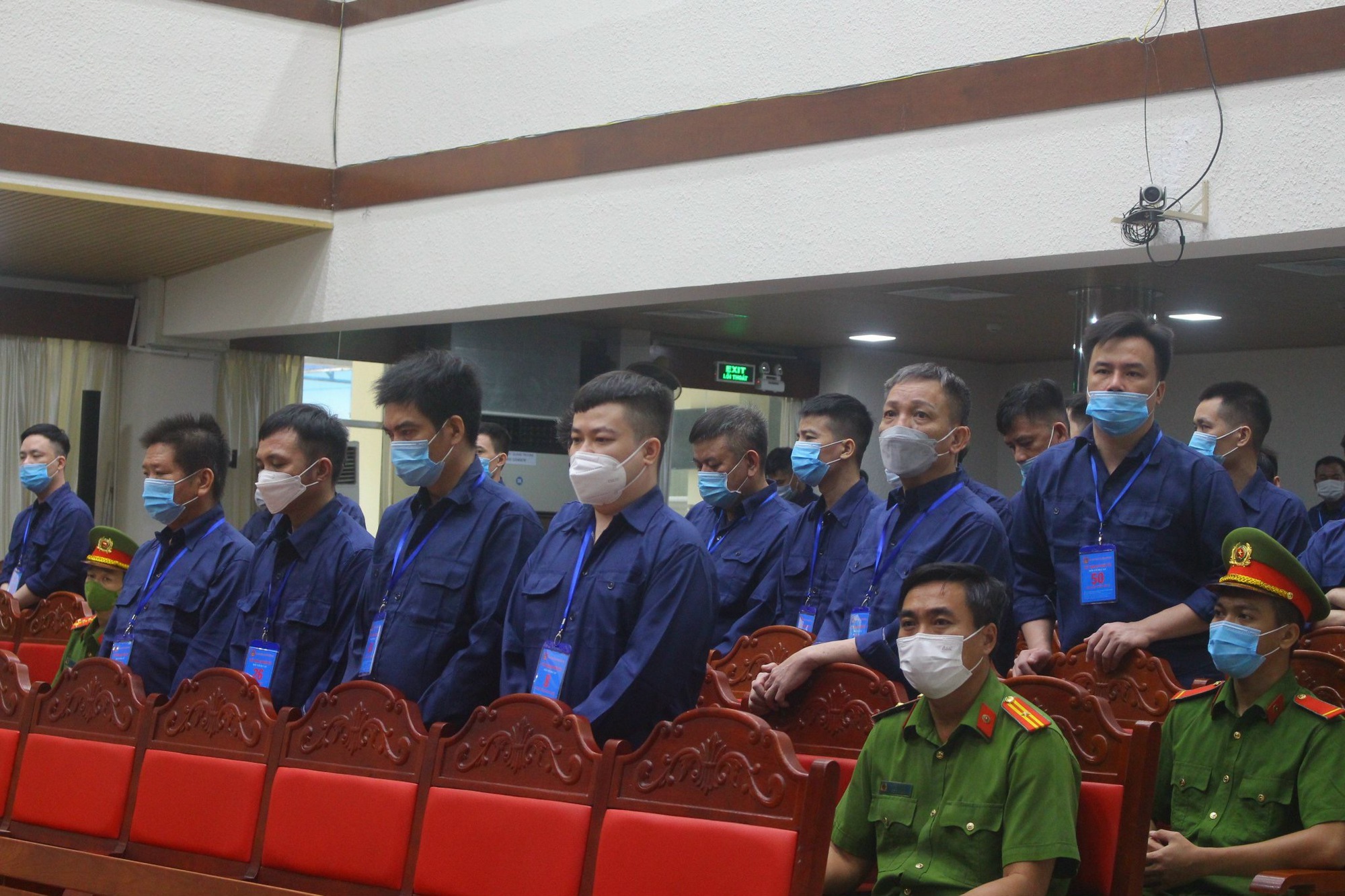 Hai “ông trùm” buôn lậu 200 triệu lít xăng lãnh 16-17 năm tù - Ảnh 7.