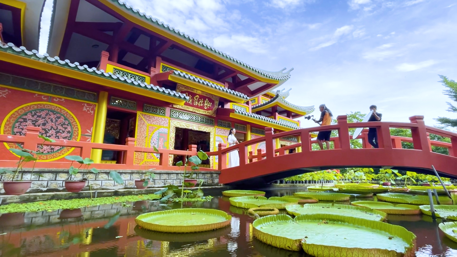 L&ecirc;n N&uacute;i Sam ngắm tượng &ldquo;song sinh&rdquo; với Phật ngọc h&ograve;a b&igrave;nh thế giới - Ảnh 6.