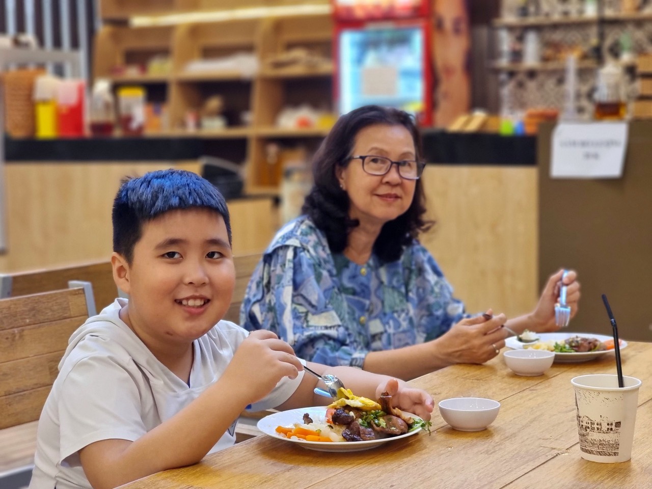 Giới tài xế thích thú khi Cáp treo Núi Sam mời ăn uống, đậu xe miễn phí - Ảnh 19.