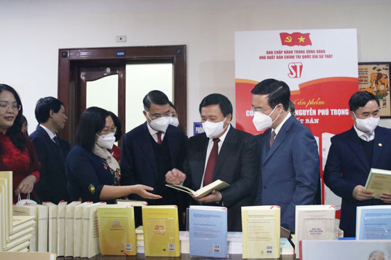 Củng cố niềm tin vào sự lãnh đạo của Đảng