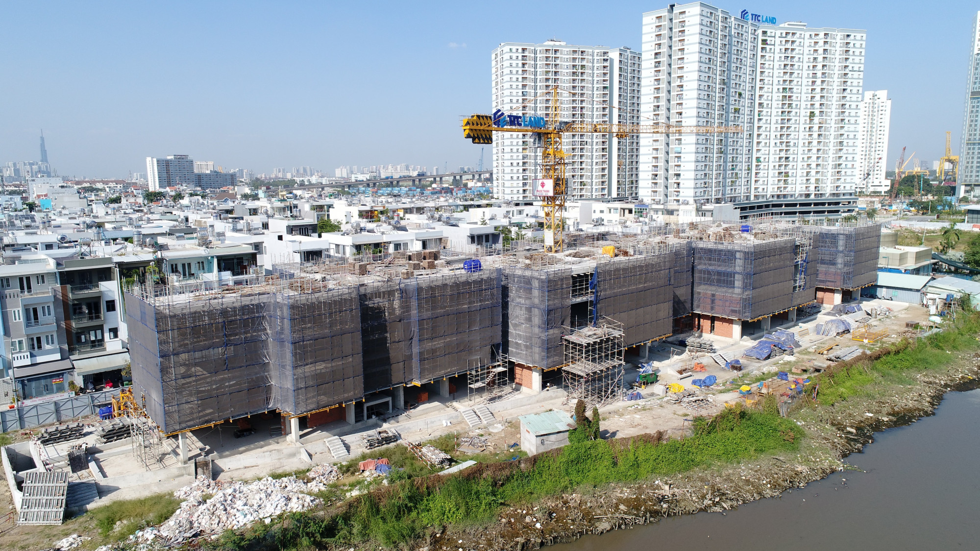 Năm 2022, làm gì để đưa nhà, đất về giá trị thực?