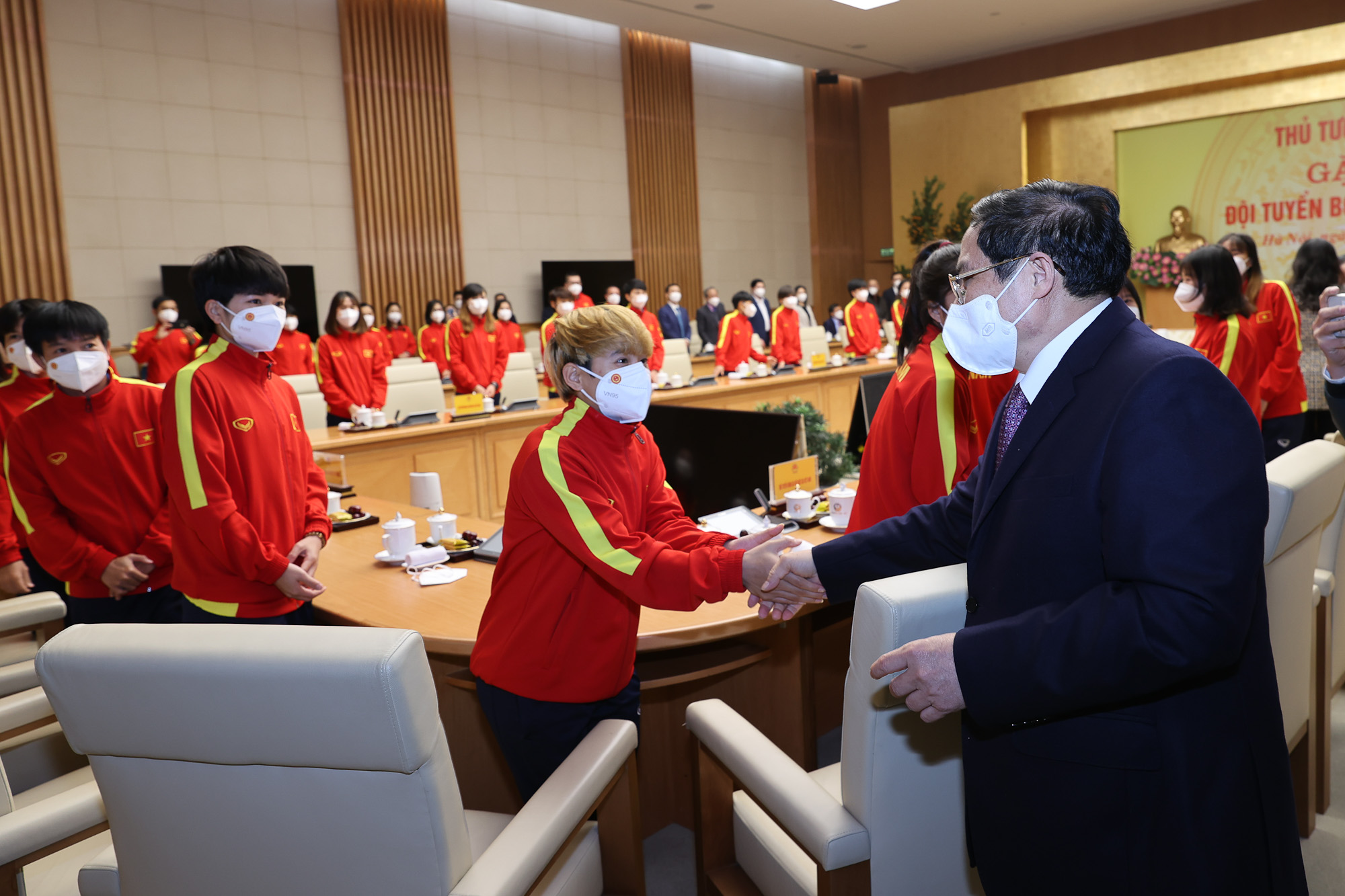 Thủ tướng Phạm Minh Ch&iacute;nh: T&ocirc;i gọi c&aacute;c nữ tuyển thủ l&agrave; những &ldquo;c&ocirc; g&aacute;i kim cương&rdquo;  - Ảnh 1.