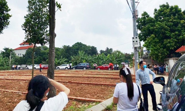 Loạt giải pháp chặn sốt giá, đồn thổi gây nhiễu loạn thị trường bất động sản - Ảnh 2. Loạt giải pháp chặn sốt giá, đồn thổi gây nhiễu loạn thị trường bất động sản - Ảnh 2.