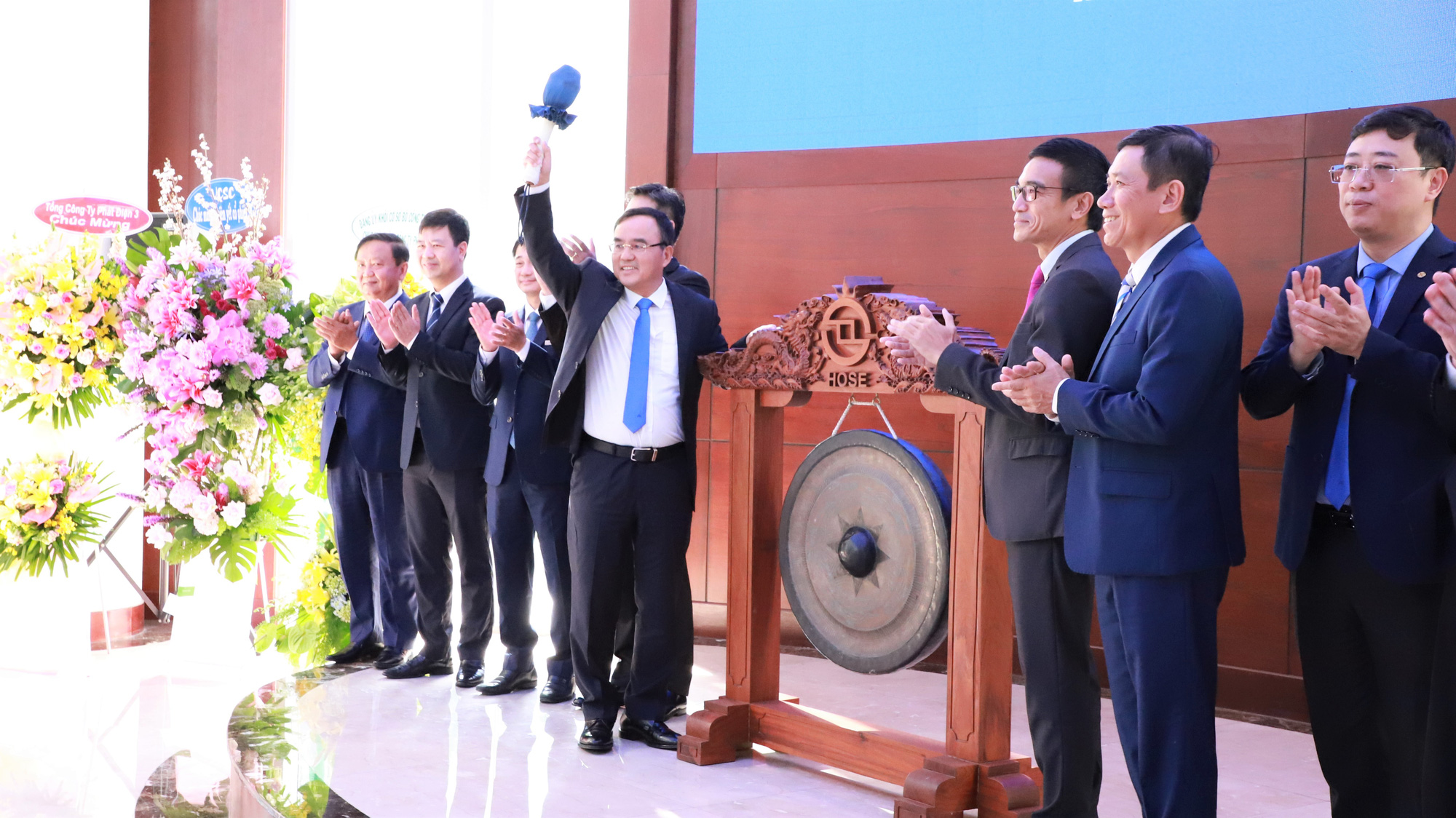 EVNGENCO3 chính thức niêm yết cổ phiếu trên sàn giao dịch chứng khoán TP HCM